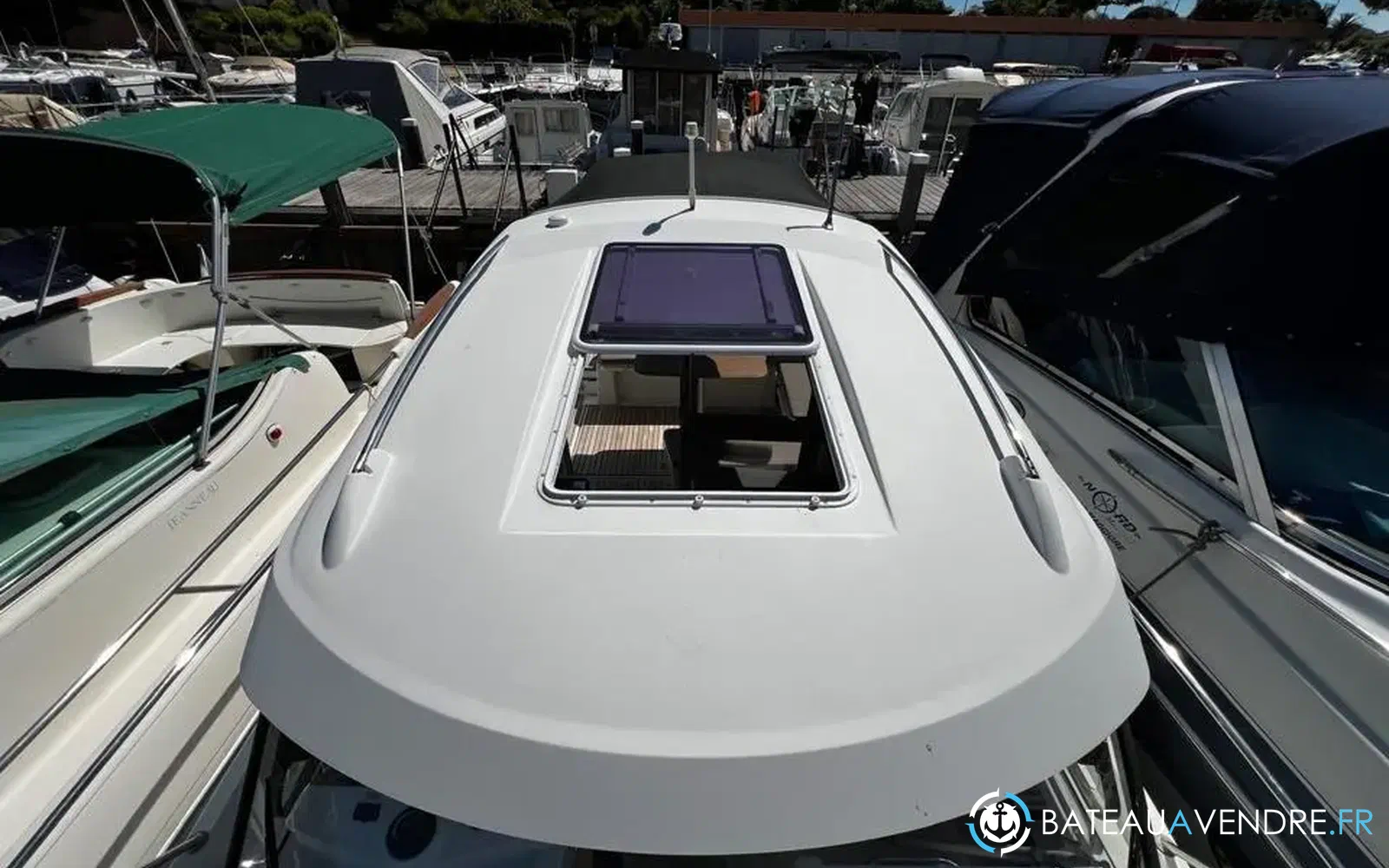 slider 15 Beneteau Antares 8