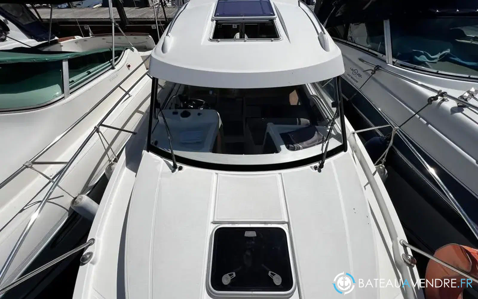 slider 16 Beneteau Antares 8