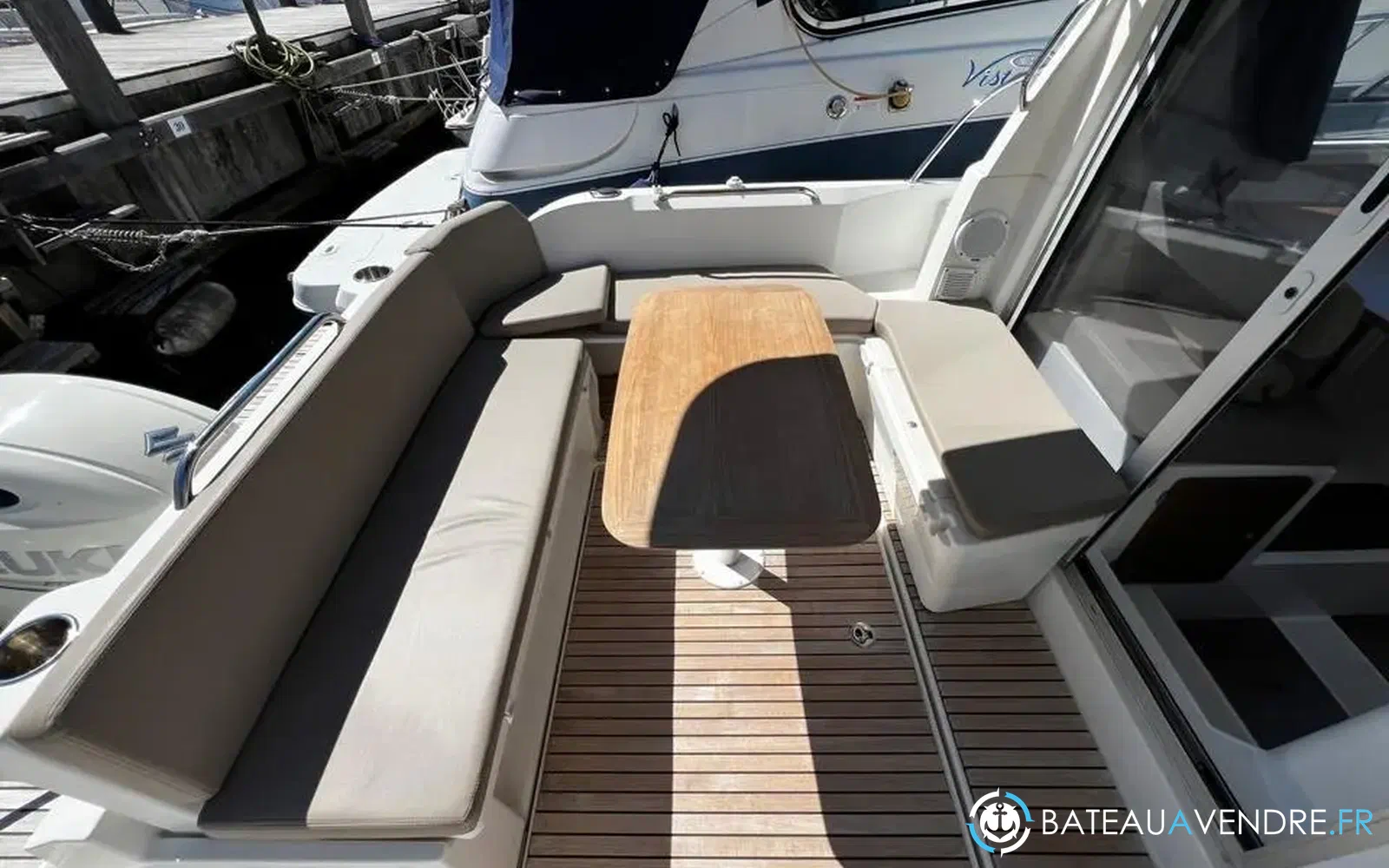 slider 4 Beneteau Antares 8