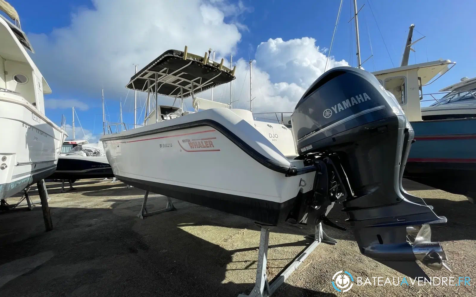 slider 0 Boston Whaler 260 Outrage