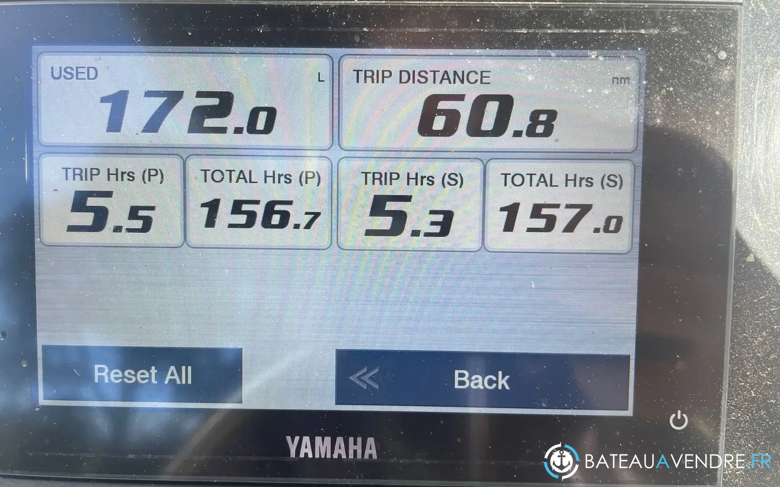 slider 9 Boston Whaler 260 Outrage