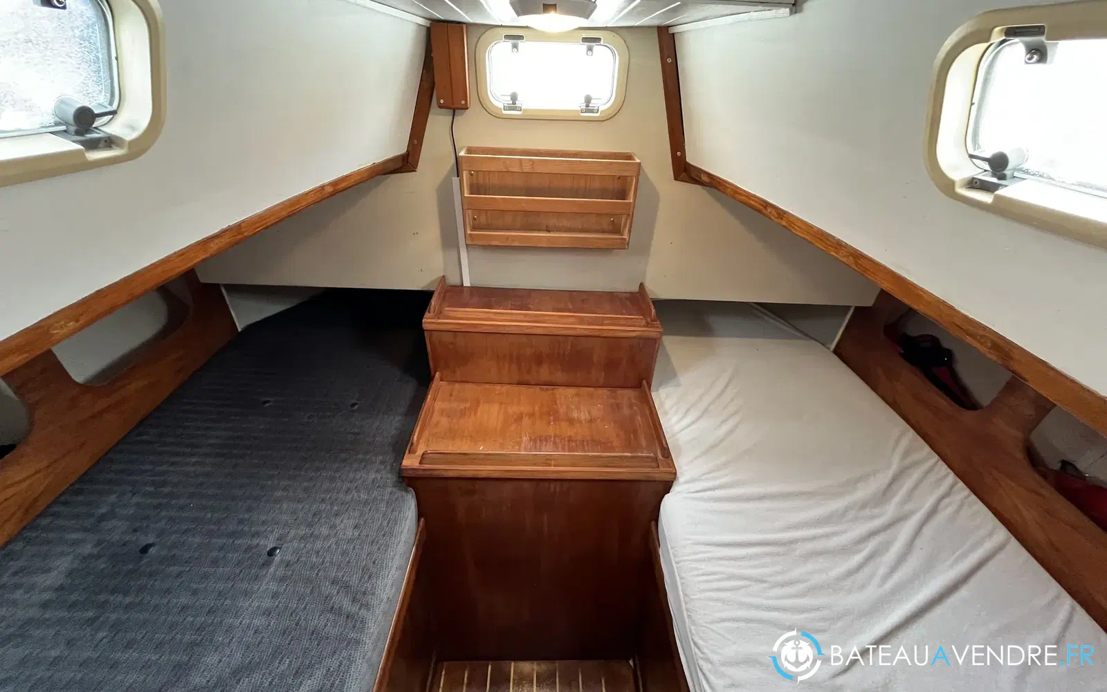 slider 14 Freedom Yachts Freedom 35