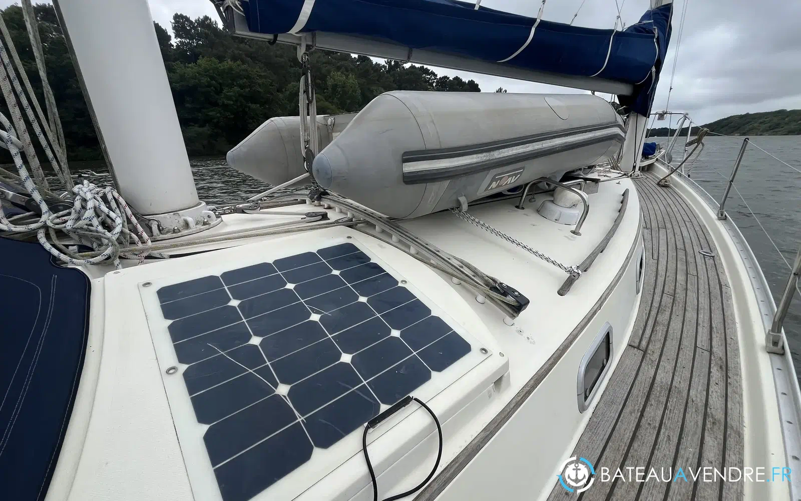 slider 8 Freedom Yachts Freedom 35