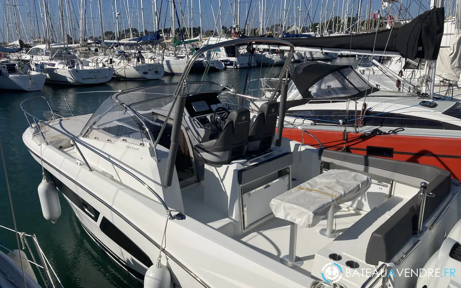 slider 1 Jeanneau Cap Camarat 9.0 WA
