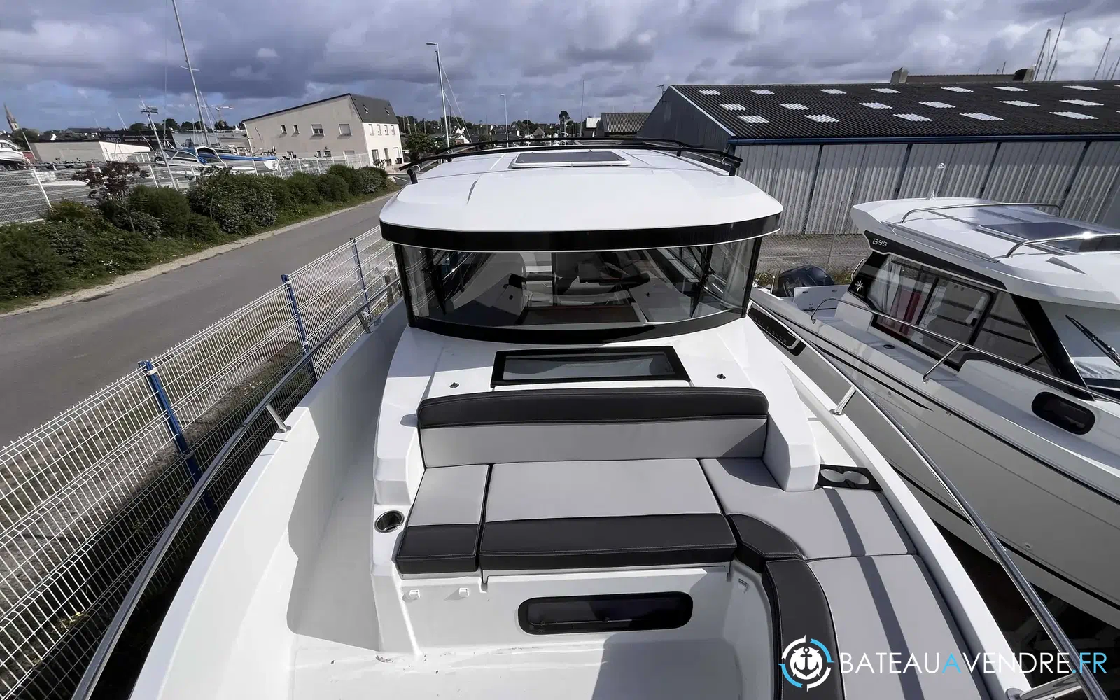 slider 9 Jeanneau Merry Fisher 895 Sport