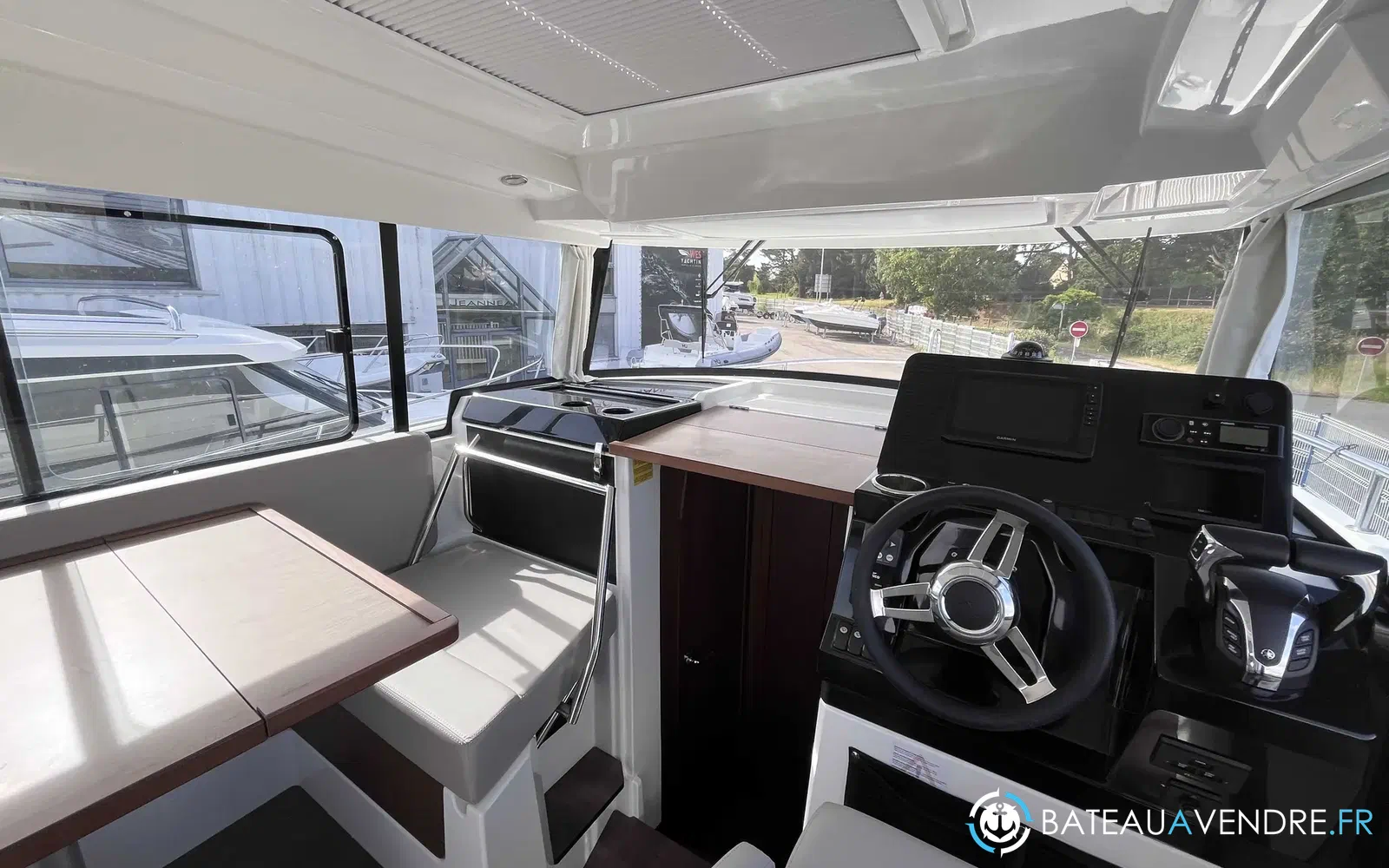 slider 6 Jeanneau Merry Fisher 895 Sport