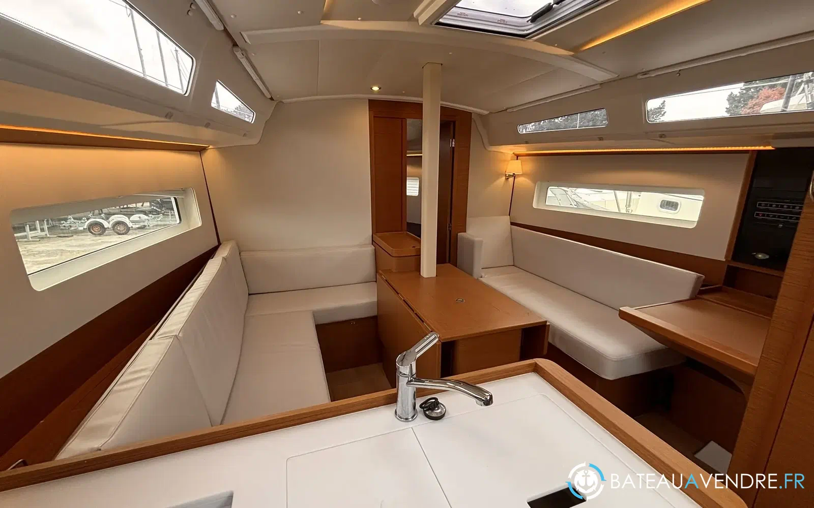slider 15 Jeanneau Sun Odyssey 380