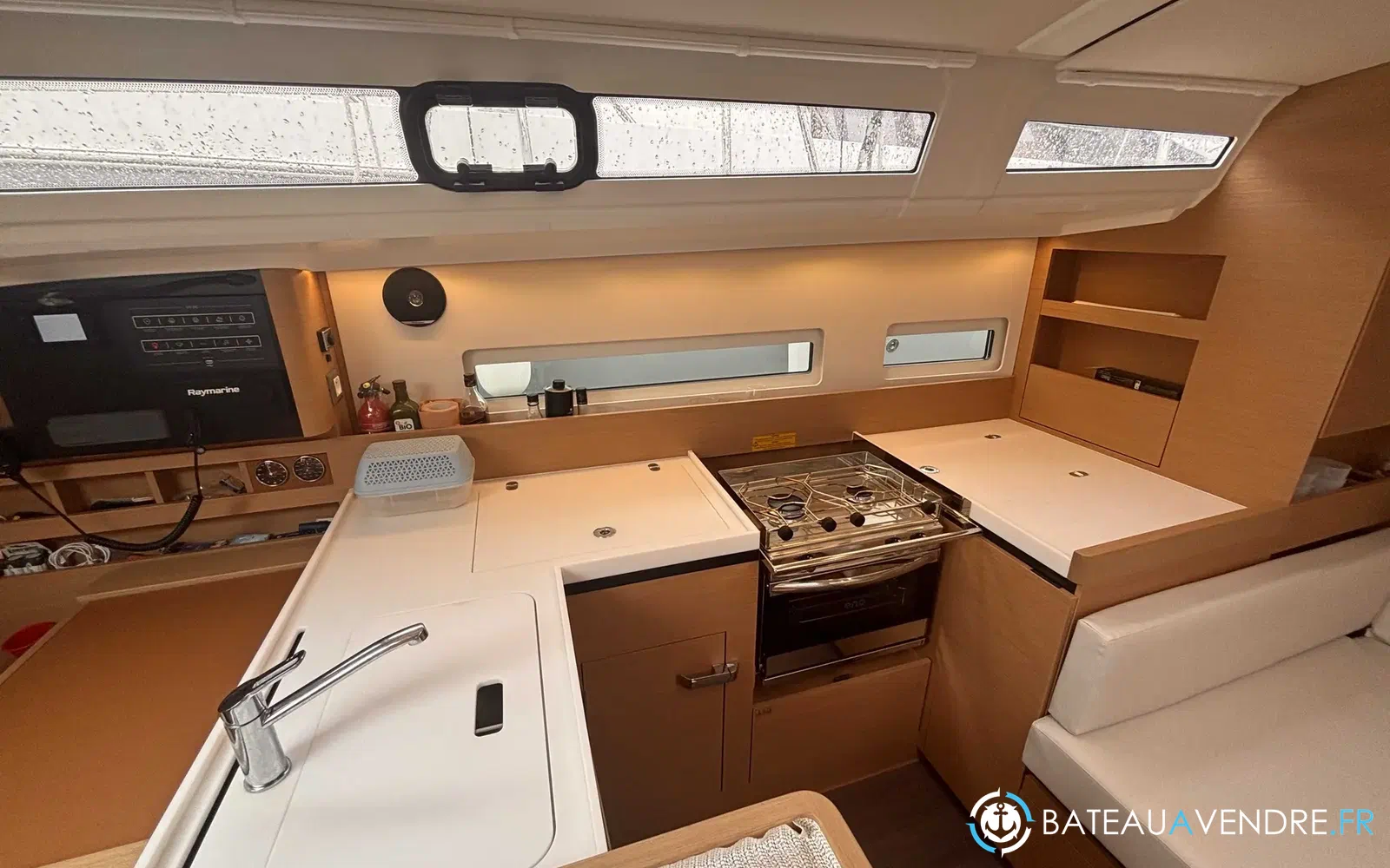 slider 10 Jeanneau Sun Odyssey 410