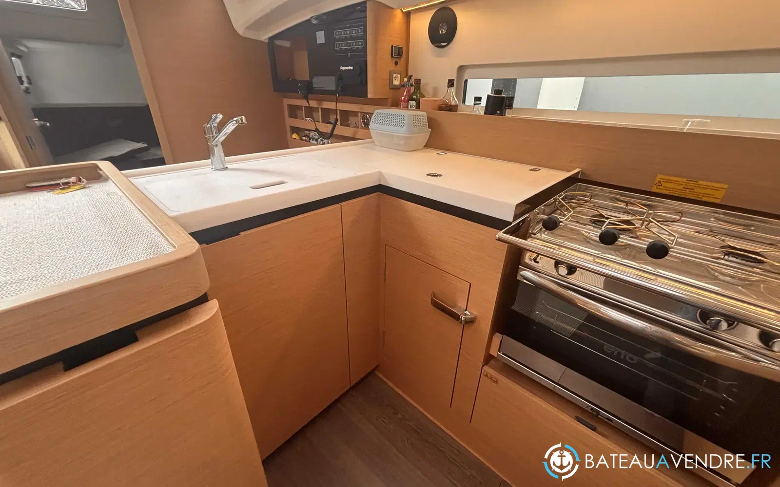 slider 11 Jeanneau Sun Odyssey 410