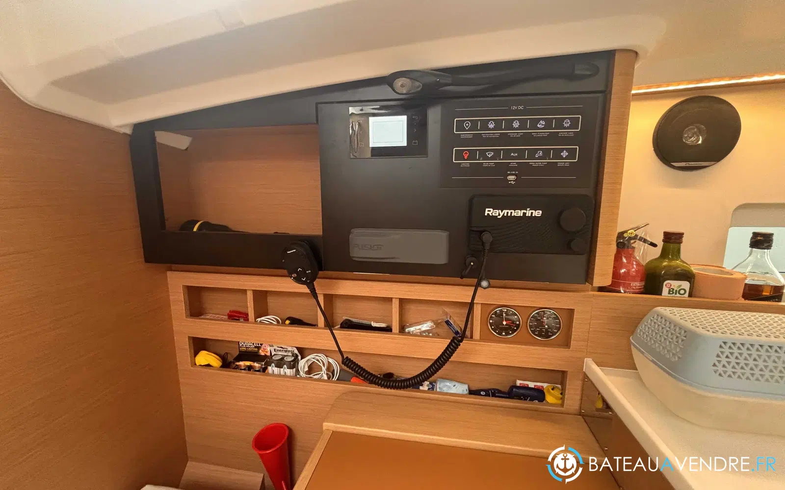 slider 13 Jeanneau Sun Odyssey 410