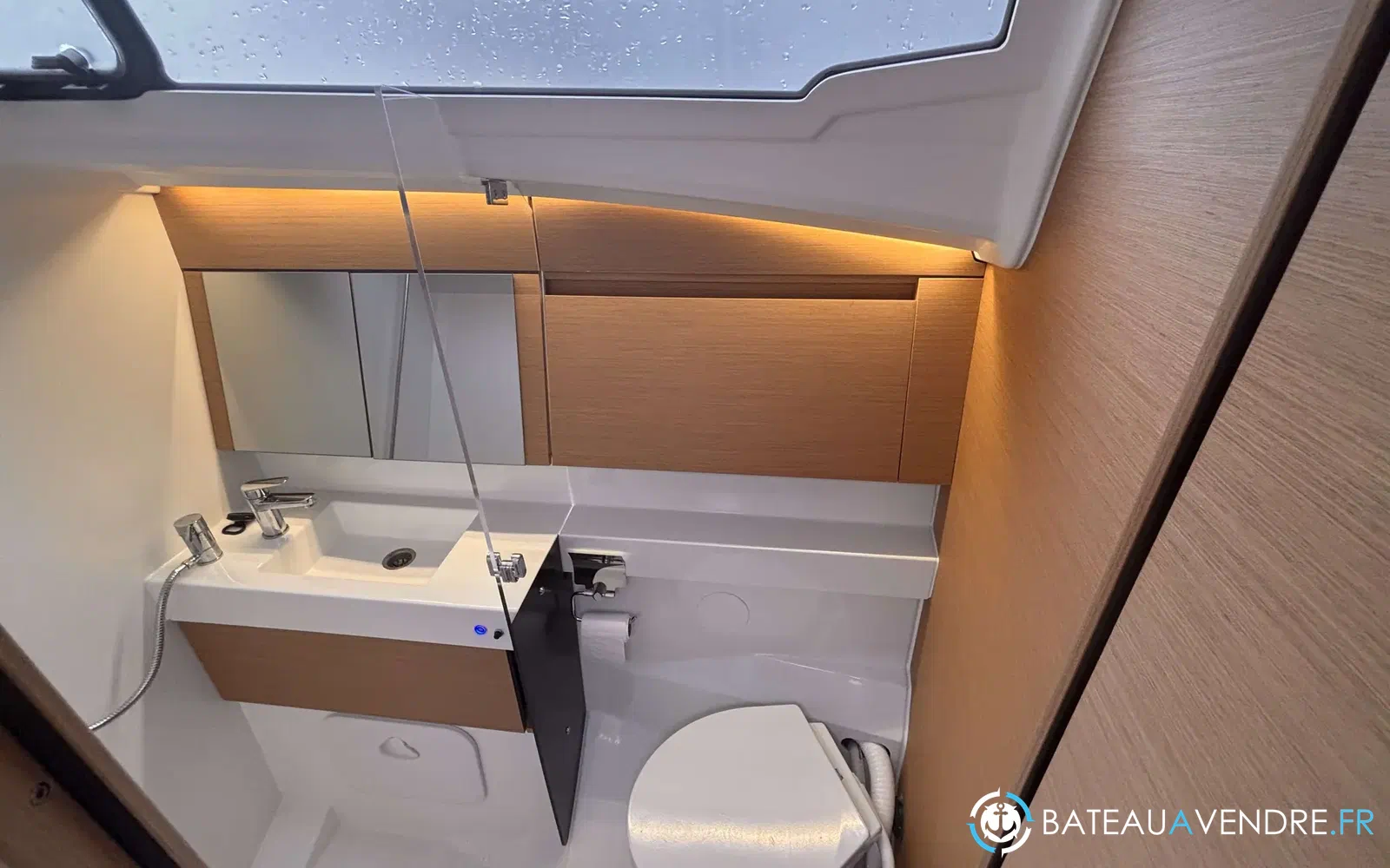 slider 15 Jeanneau Sun Odyssey 410