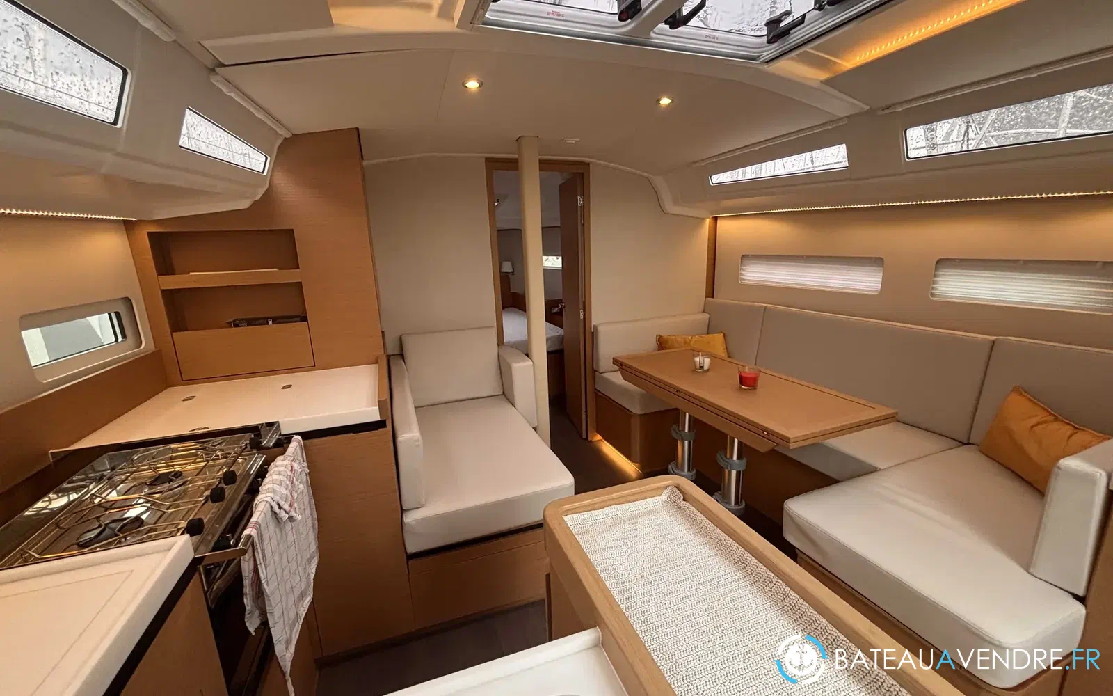 slider 8 Jeanneau Sun Odyssey 410