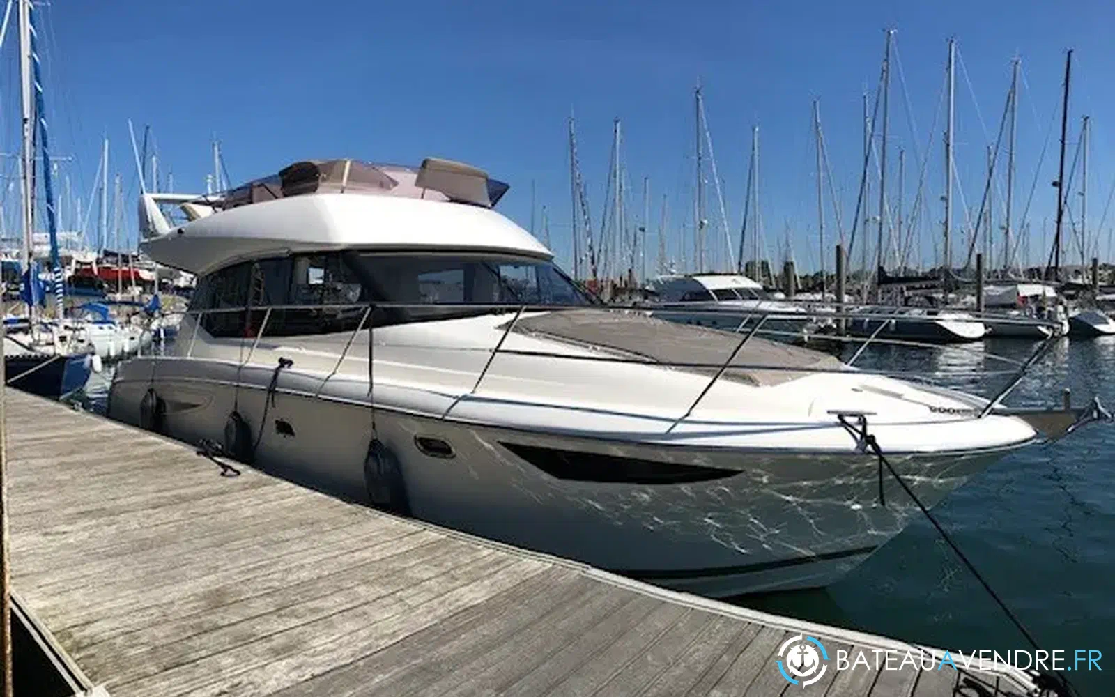 slider 0 Prestige Yachts 400 Fly