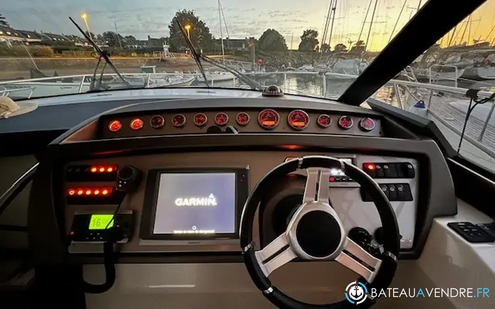 slider 10 Prestige Yachts 400 Fly