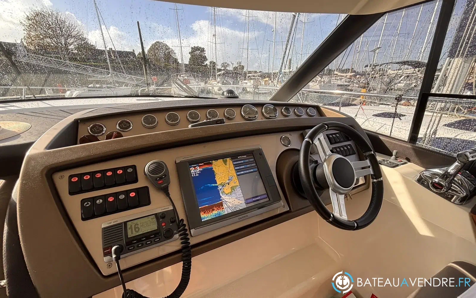 slider 11 Prestige Yachts 400 Fly