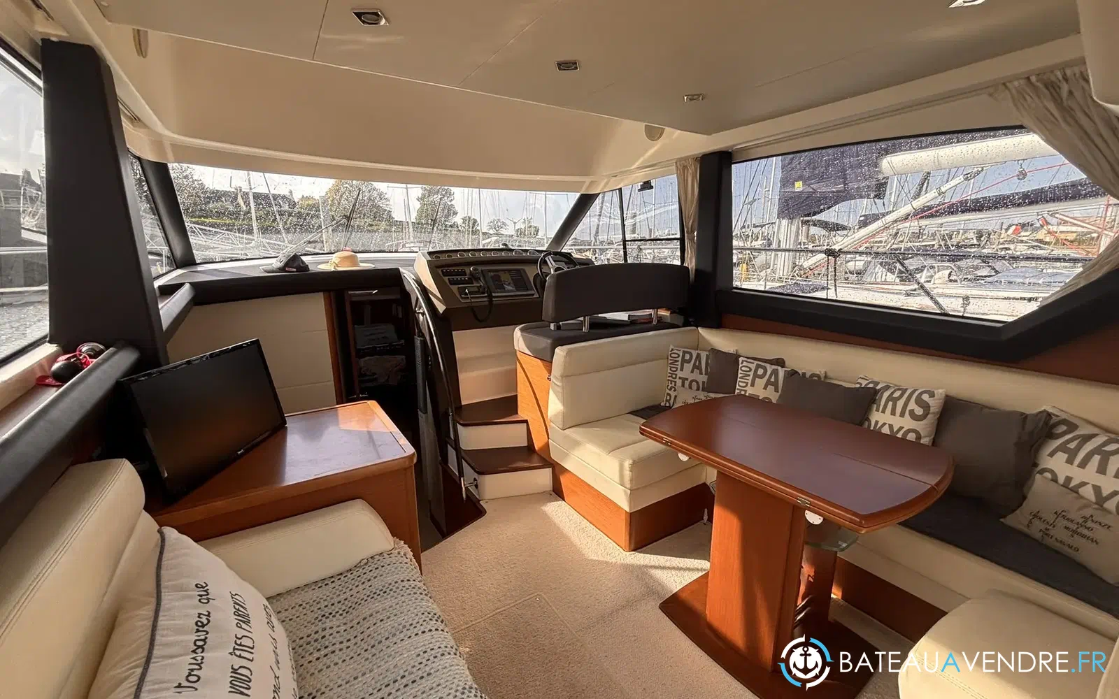 slider 12 Prestige Yachts 400 Fly