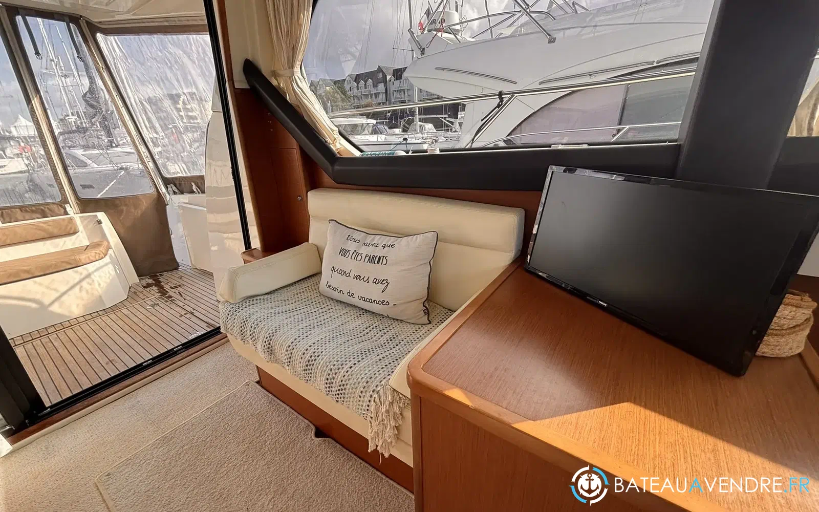 slider 14 Prestige Yachts 400 Fly
