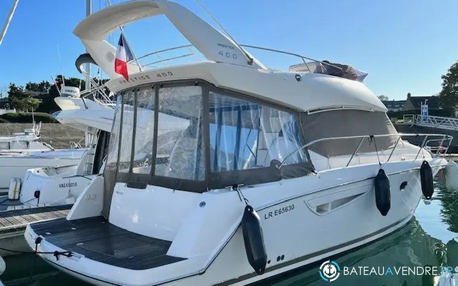 slider 4 Prestige Yachts 400 Fly