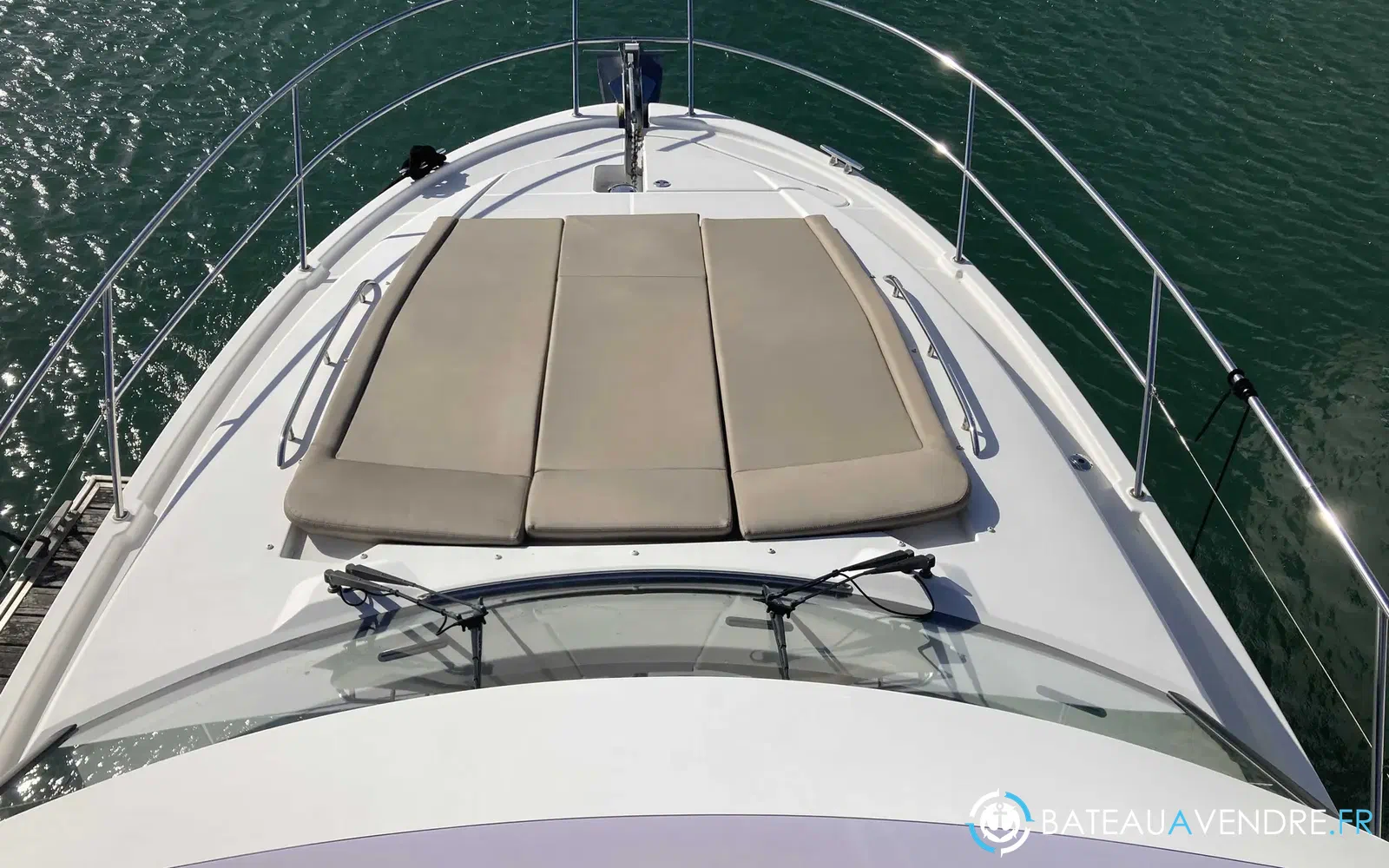 slider 5 Prestige Yachts 400 Fly