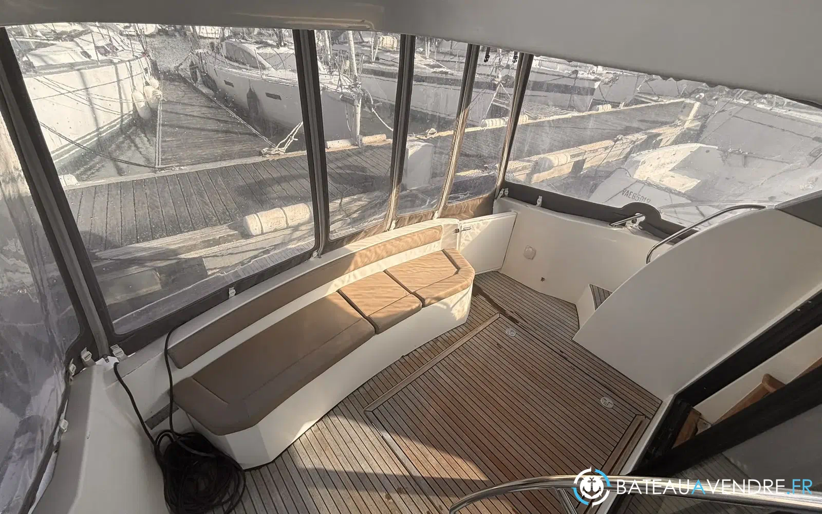 slider 8 Prestige Yachts 400 Fly