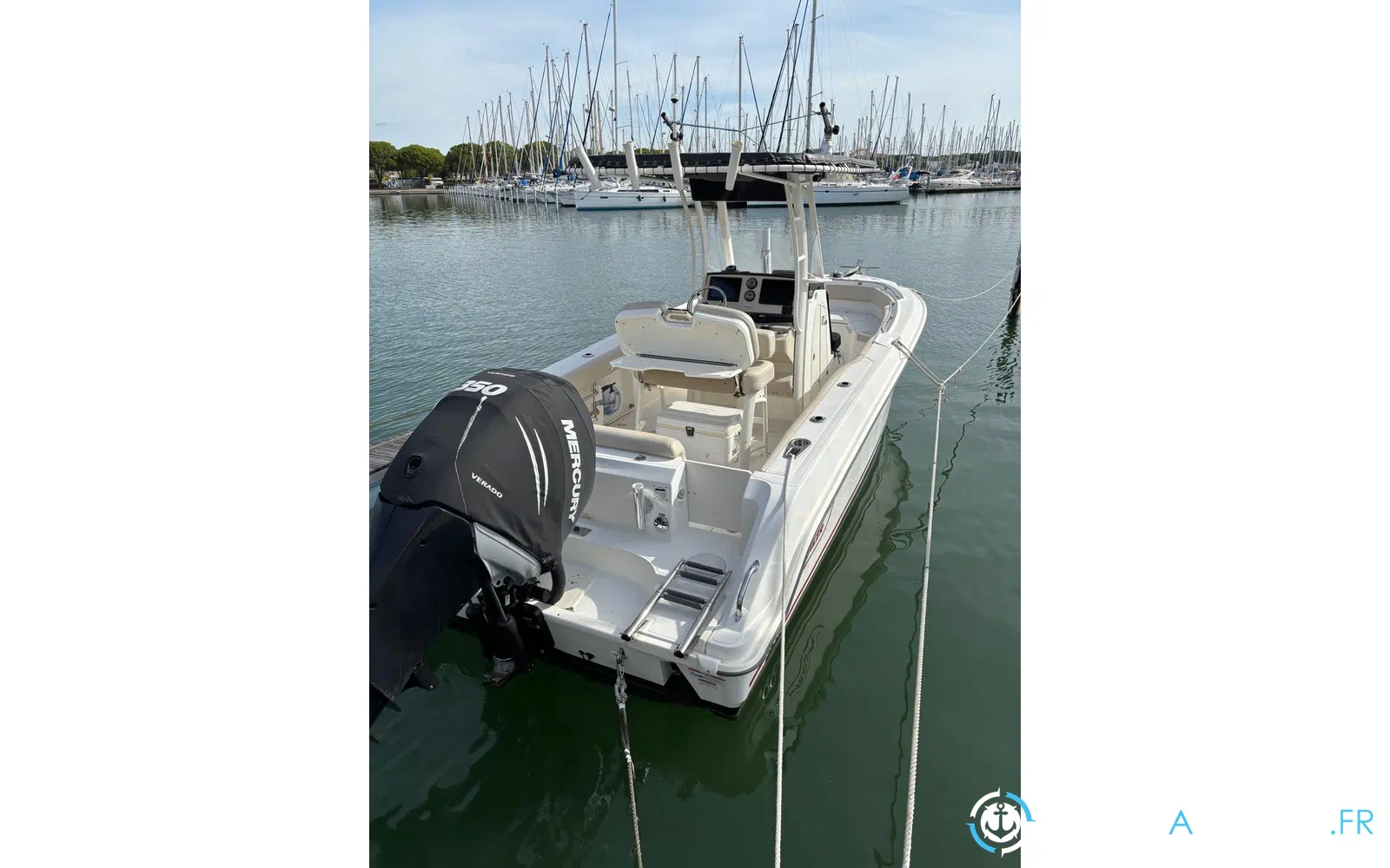 slider 1 Boston Whaler 230 Outrage