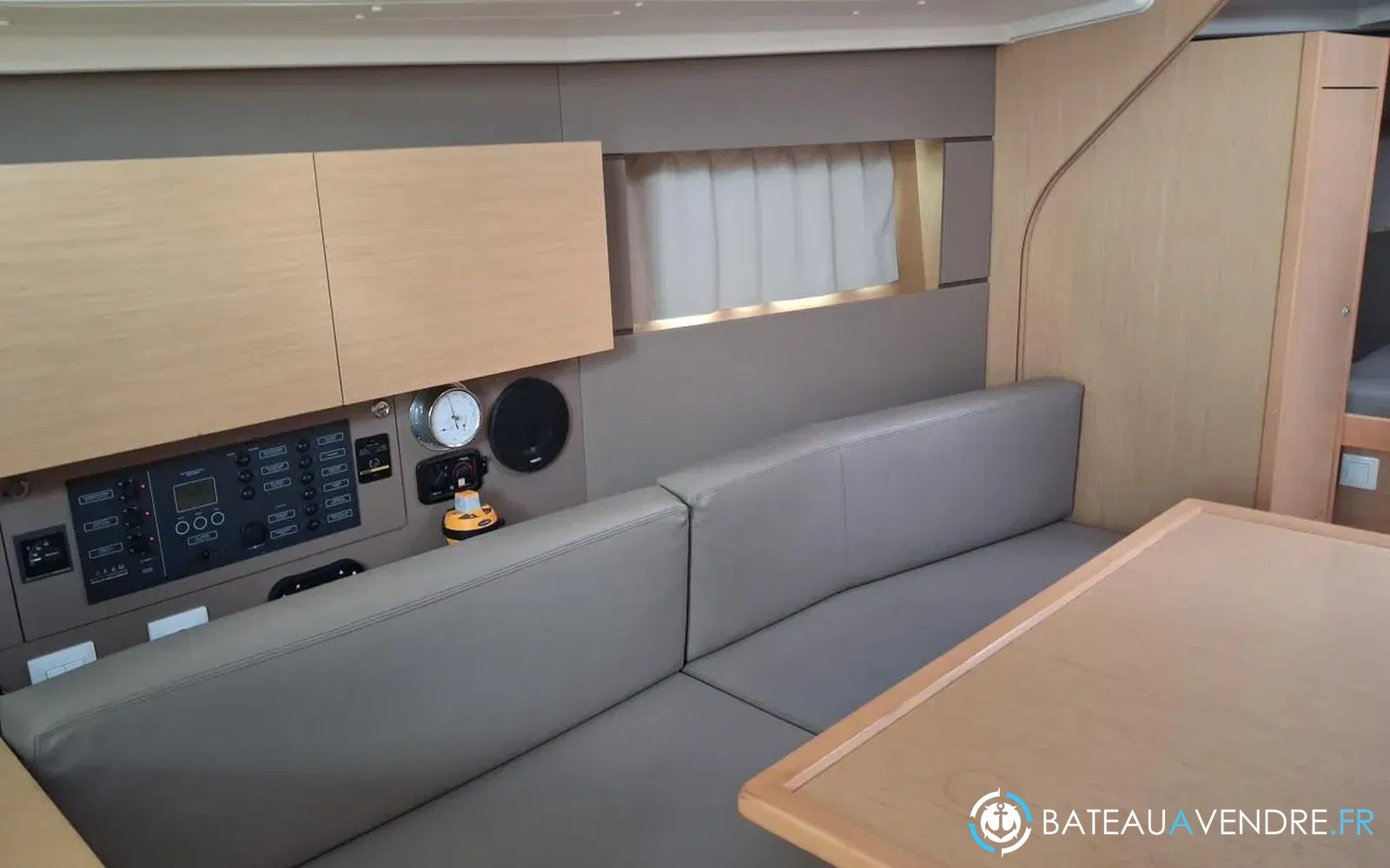 slider 23 Beneteau Oceanis 38 Cruiser