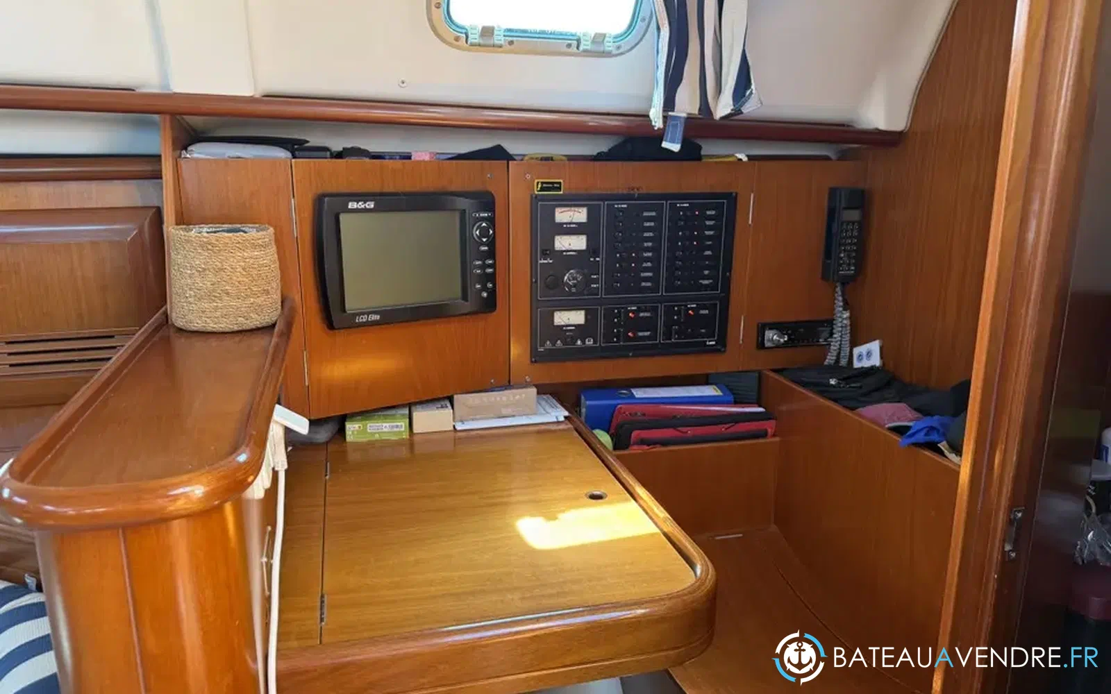 slider 24 Beneteau Oceanis 411