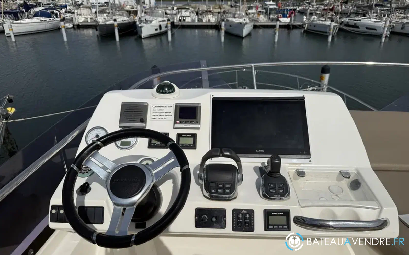 slider 9 Prestige Yachts 500 Fly