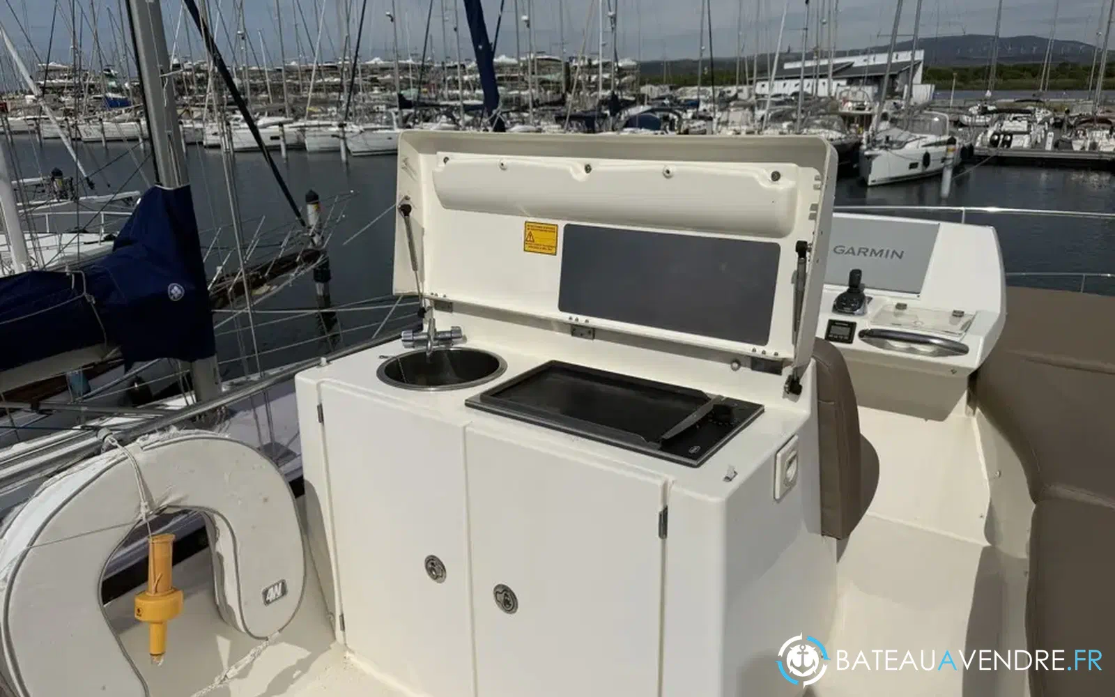 slider 11 Prestige Yachts 500 Fly