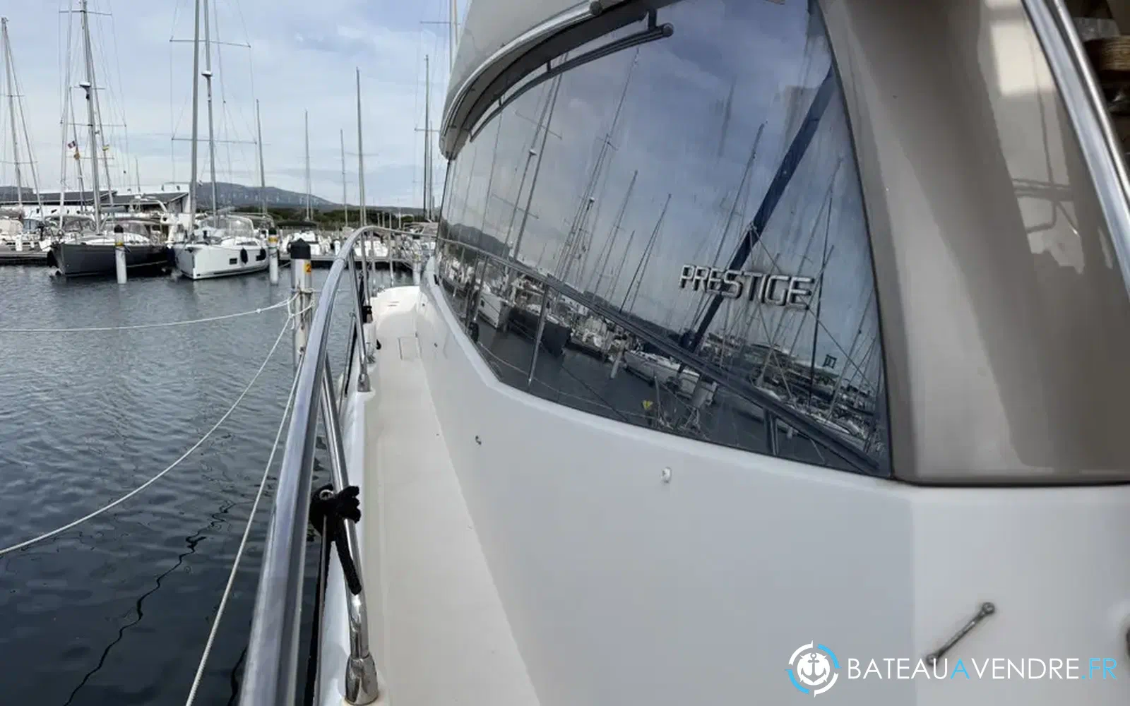 slider 14 Prestige Yachts 500 Fly