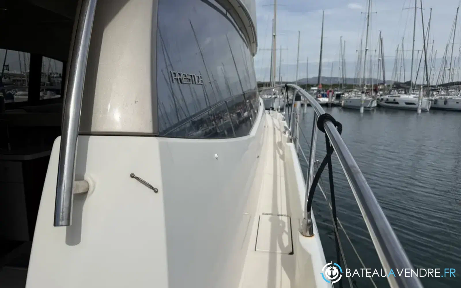 slider 15 Prestige Yachts 500 Fly