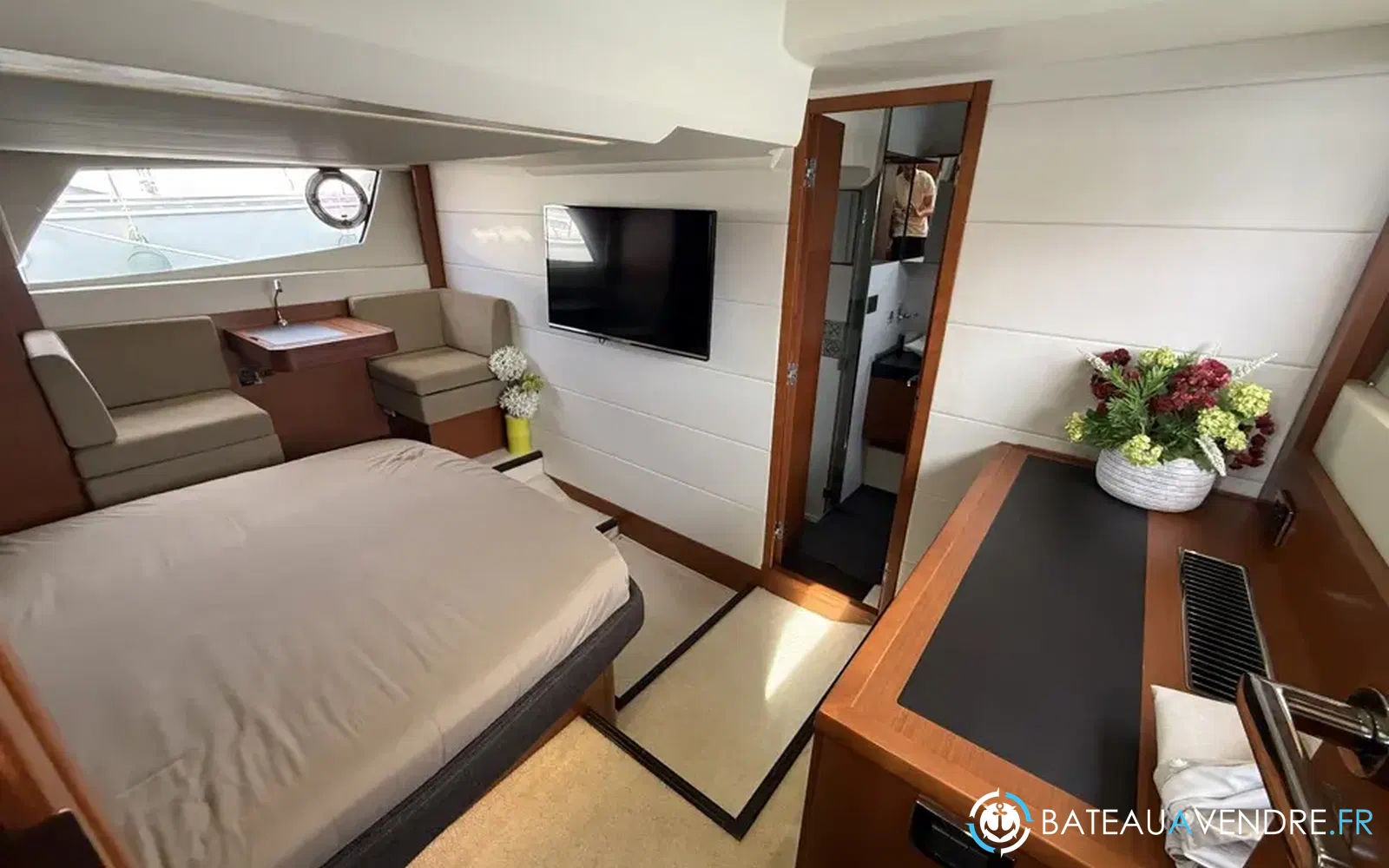 slider 32 Prestige Yachts 500 Fly