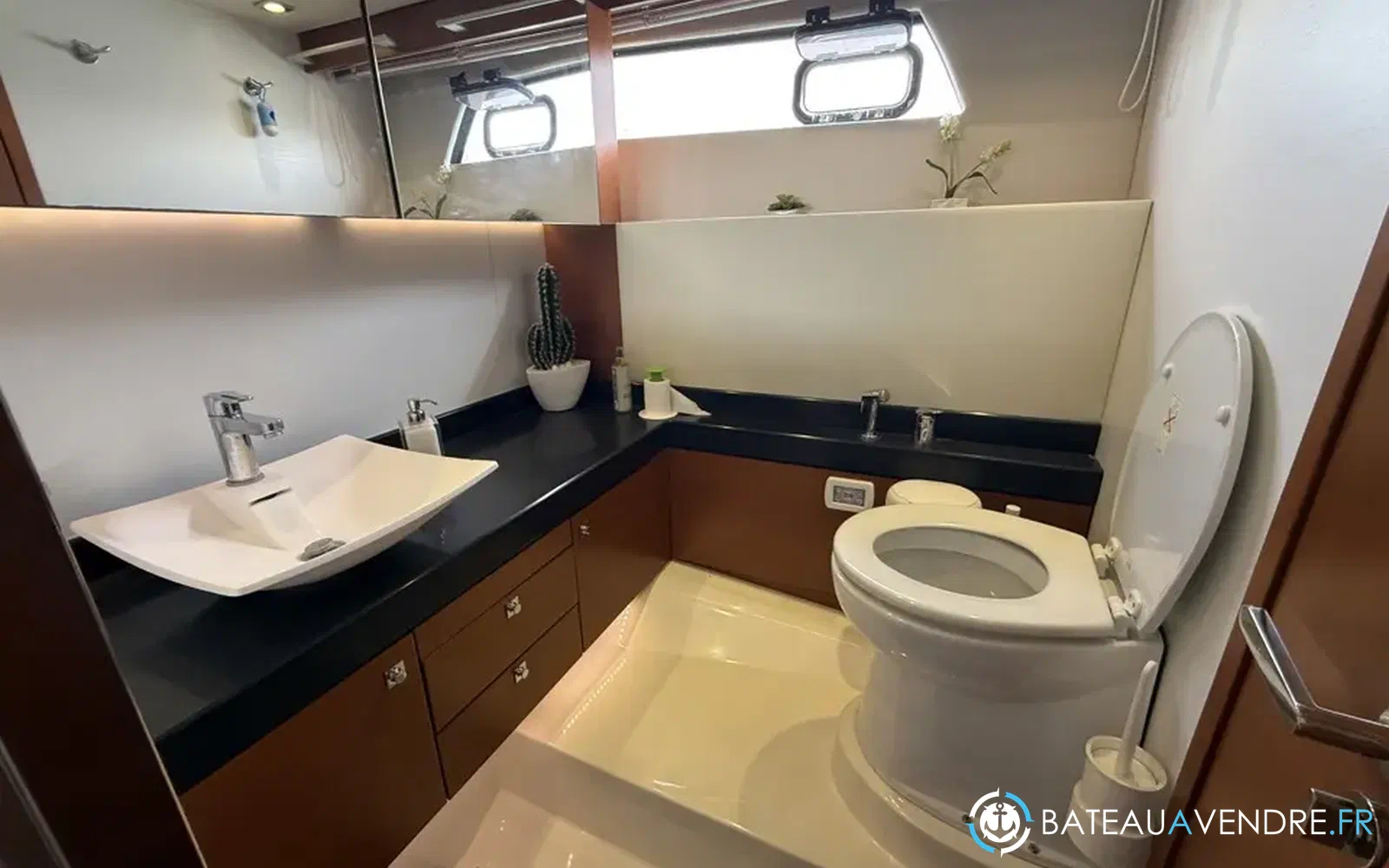 slider 35 Prestige Yachts 500 Fly