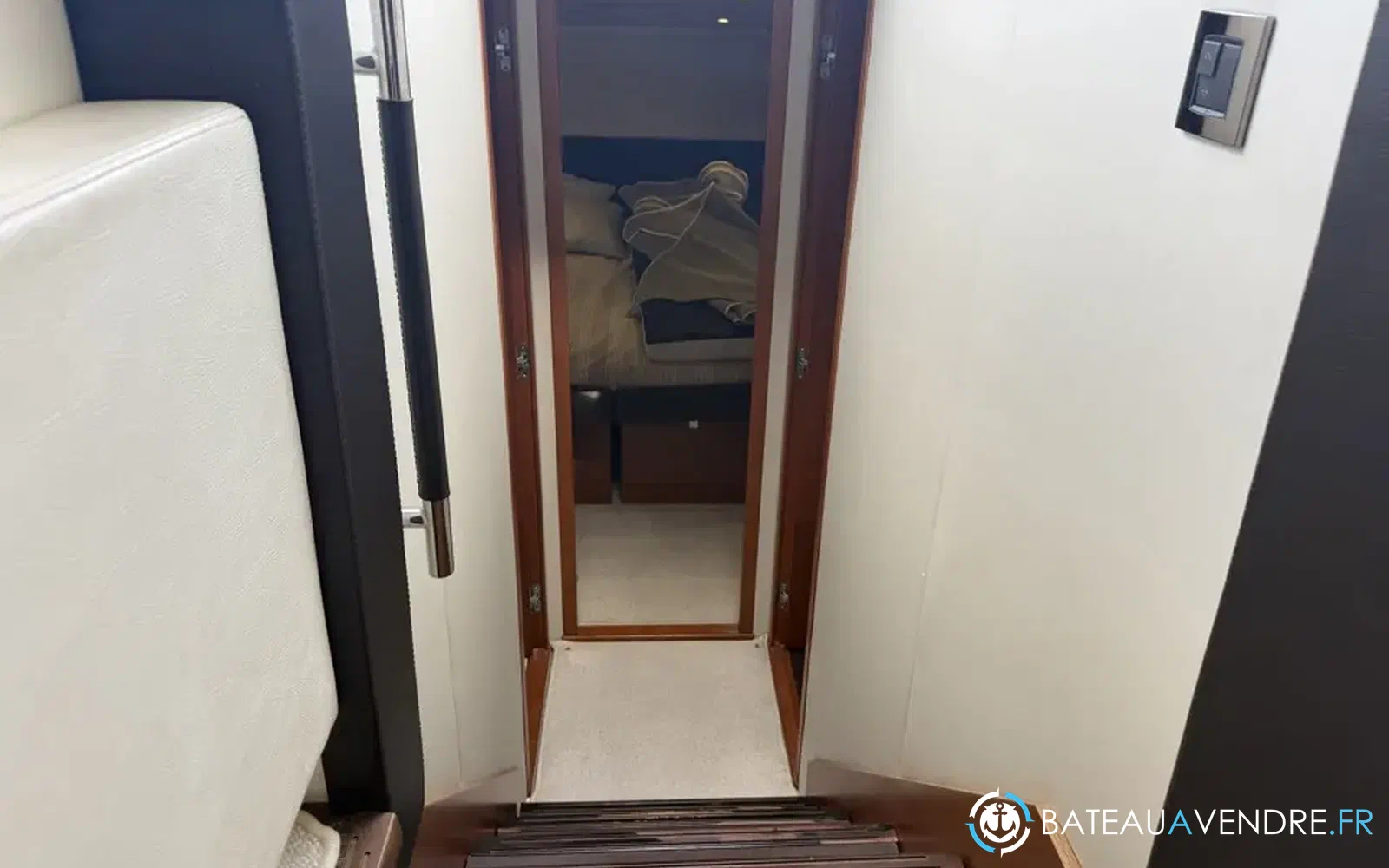 slider 37 Prestige Yachts 500 Fly