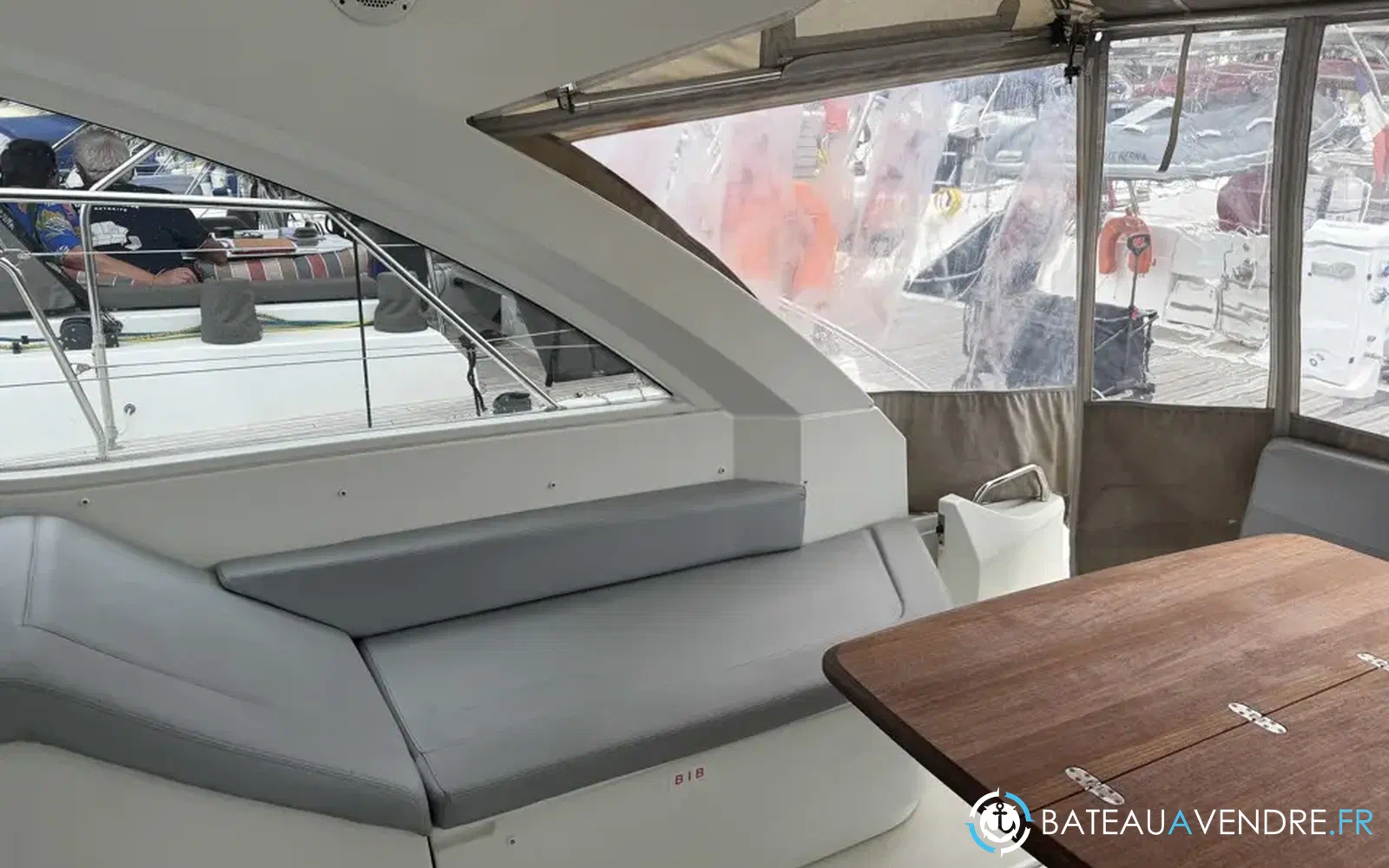 slider 10 Beneteau Gran Turismo 38