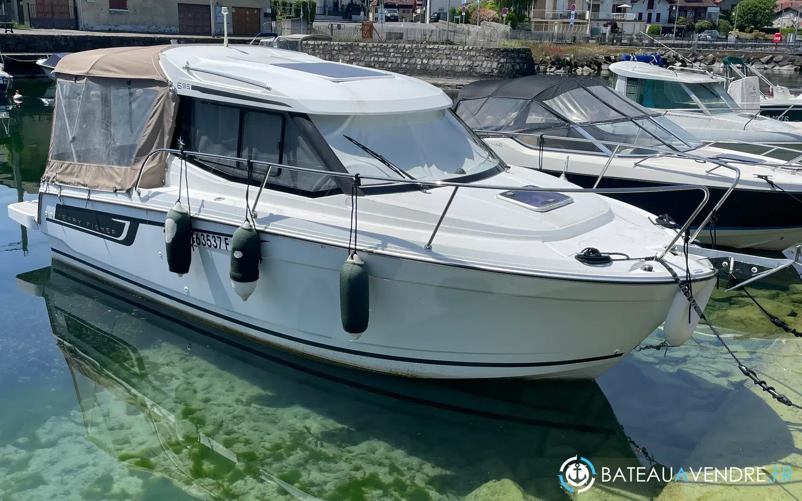 slider 0 Jeanneau Merry Fisher 695