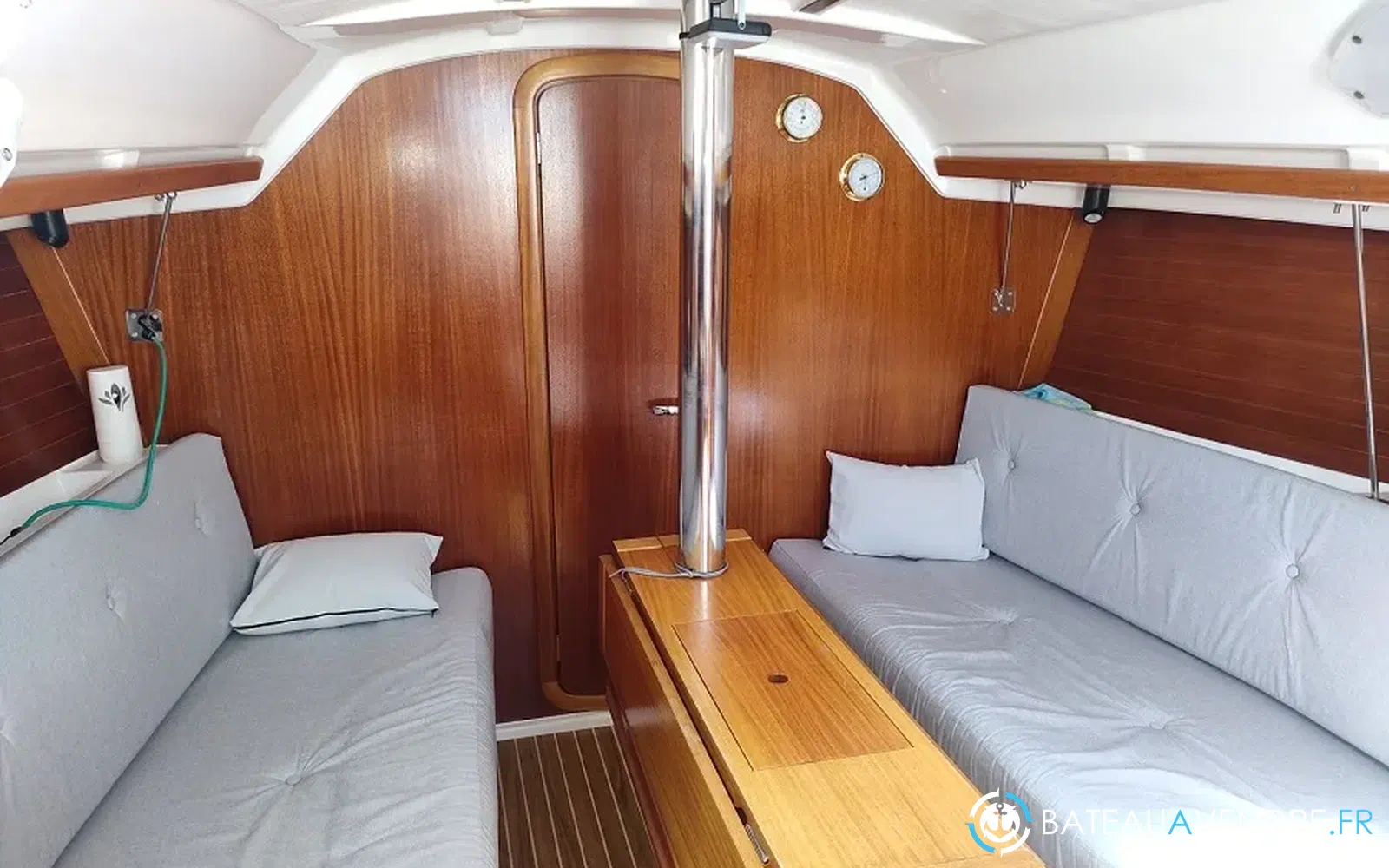 slider 33 Dufour 32 Classic