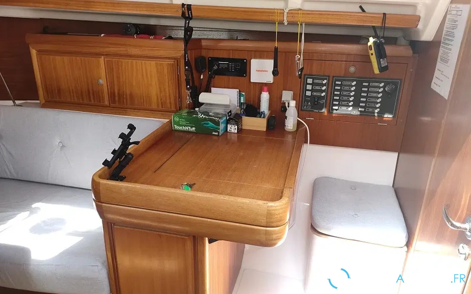 slider 35 Dufour 32 Classic