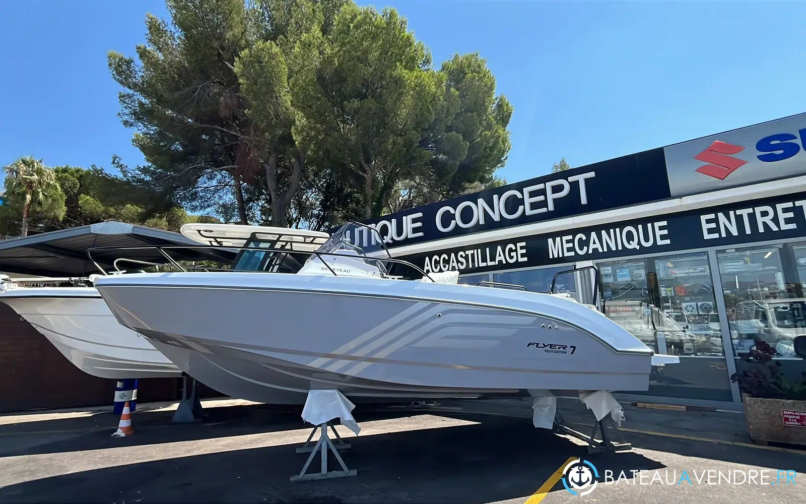 slider 0 Beneteau Flyer 7 SUNdeck