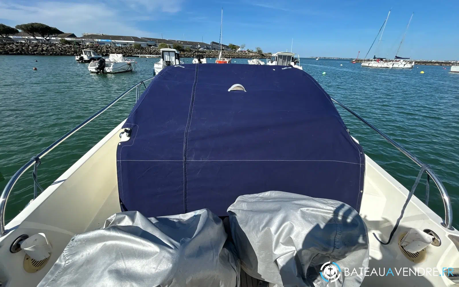 slider 3 Jeanneau Cap Camarat 7.5 WA