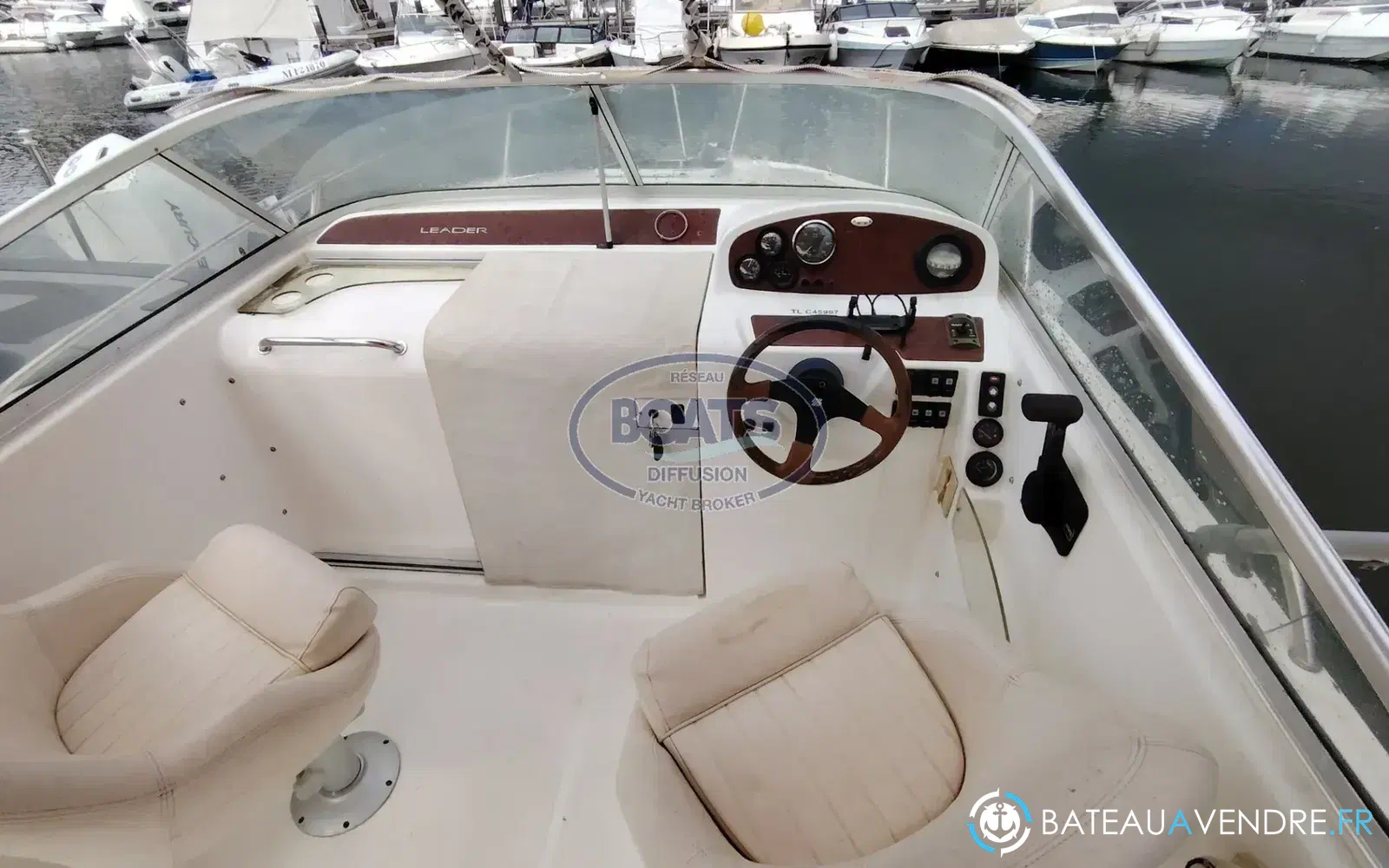 slider 3 Jeanneau Leader 705