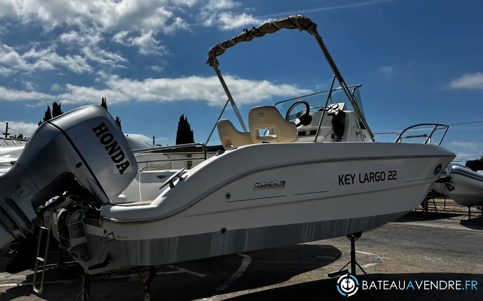 slider 6 Sessa Marine Key Largo 22 Cabine
