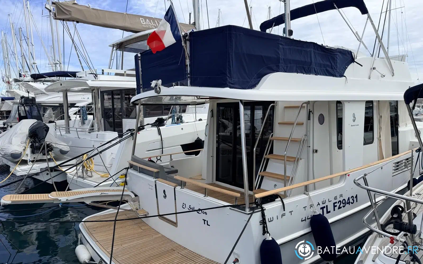 slider 1 Beneteau Swift Trawler 44