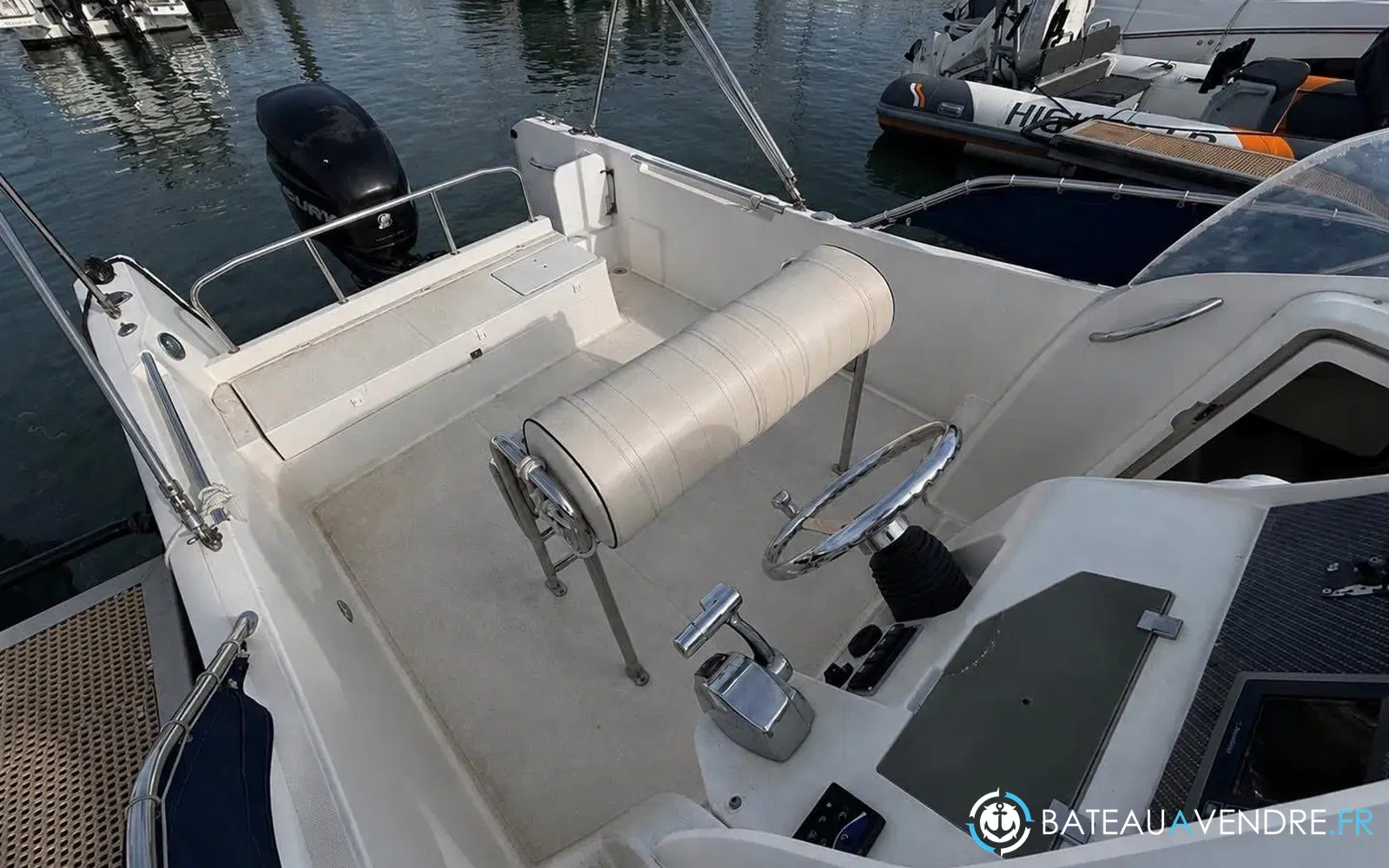 slider 8 Kelt White Shark 228