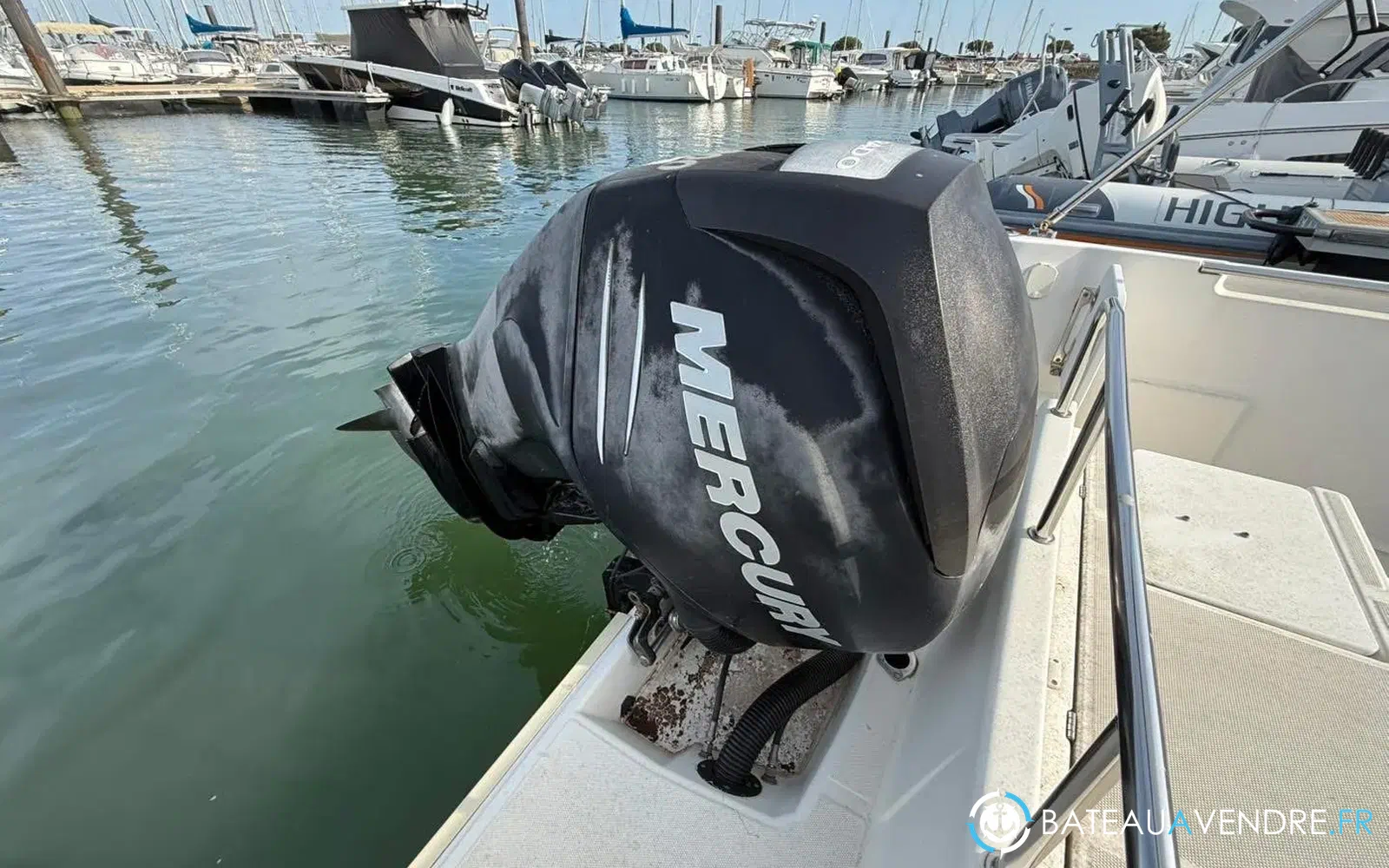slider 6 Kelt White Shark 228