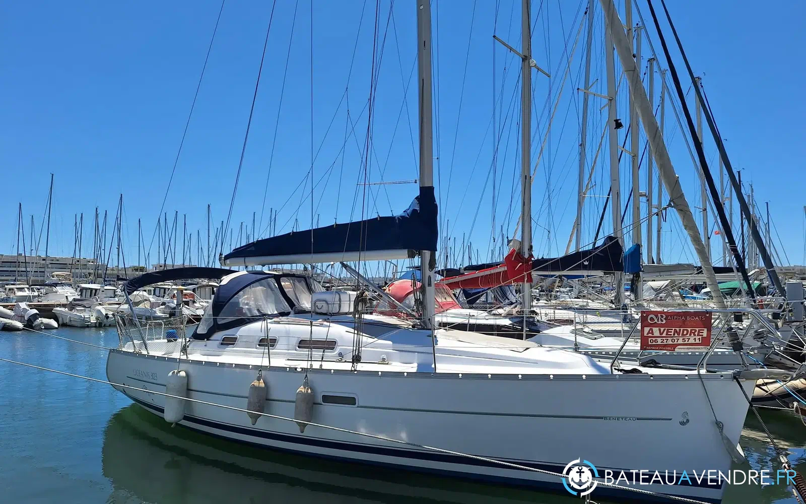 slider 17 Beneteau OCEANIS 323 Clipper