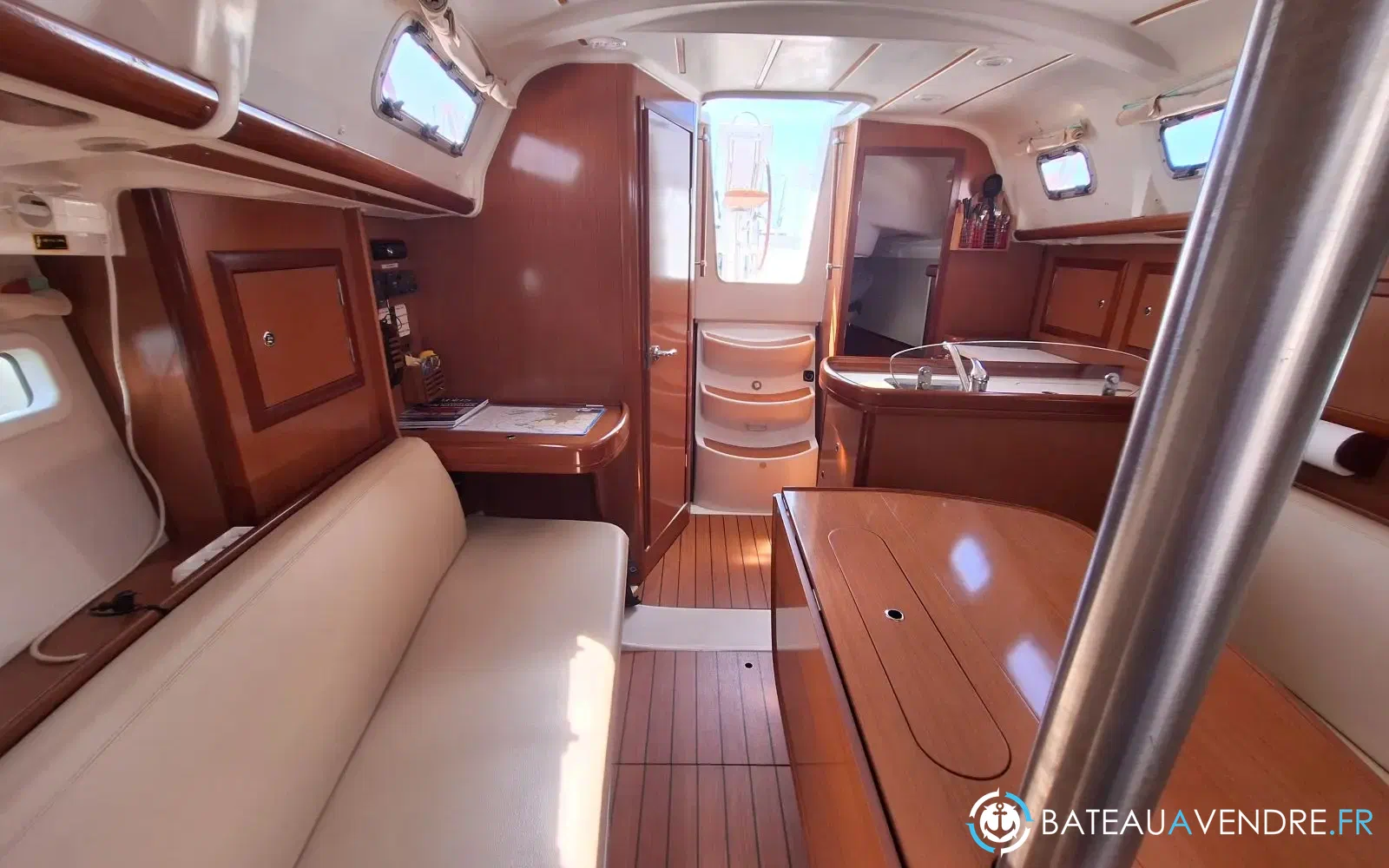 slider 5 Beneteau OCEANIS 323 Clipper