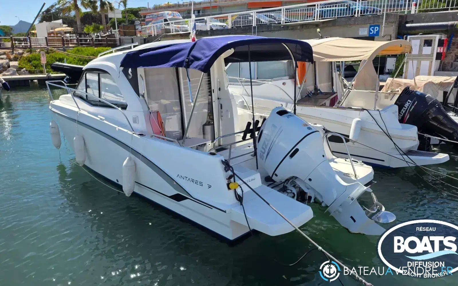 slider 0 Beneteau Antares 7