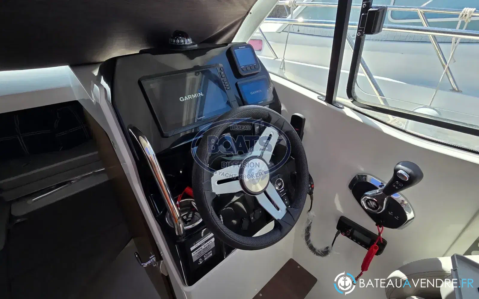 slider 10 Beneteau Antares 7