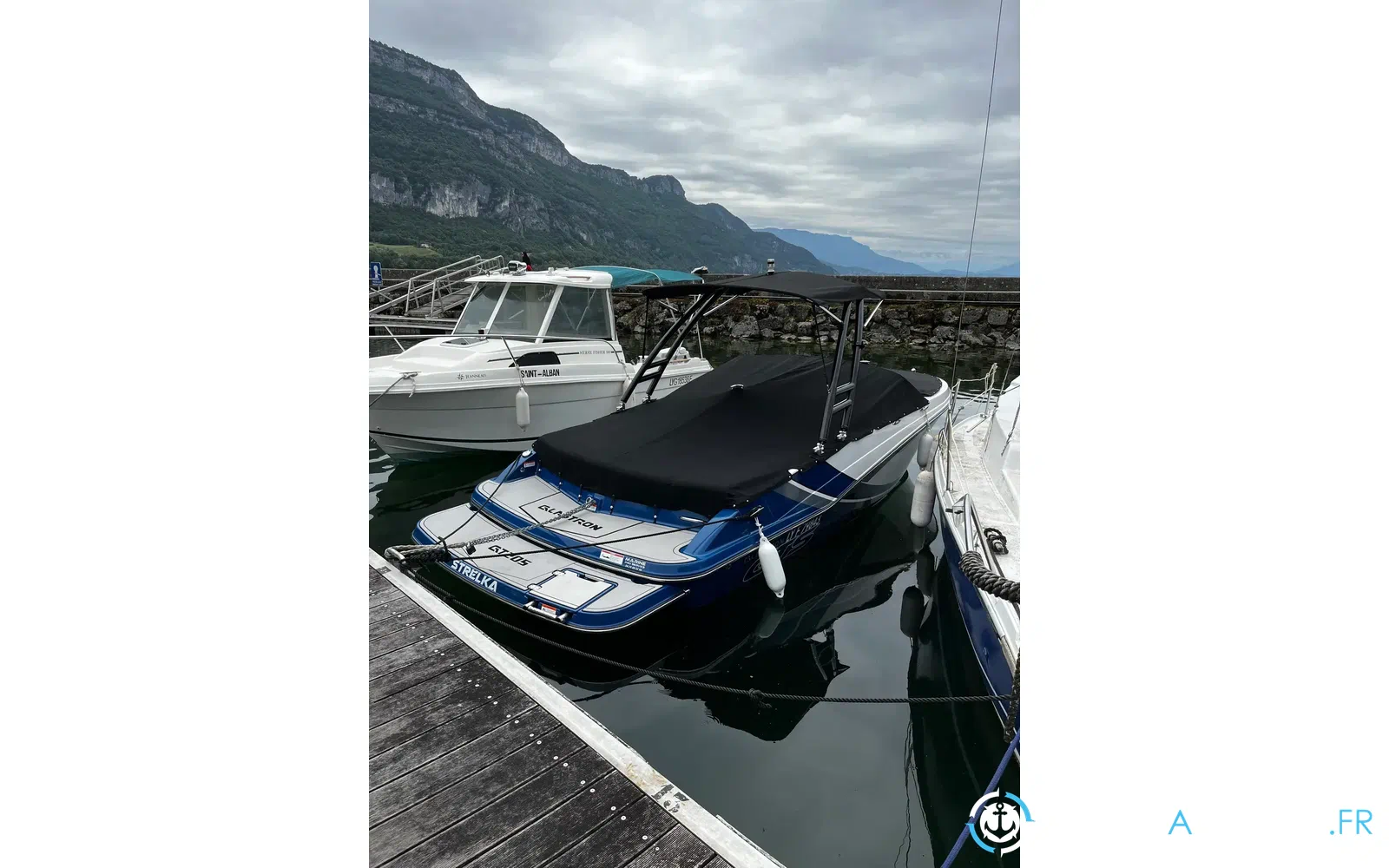 slider 2 Glastron GTS 205